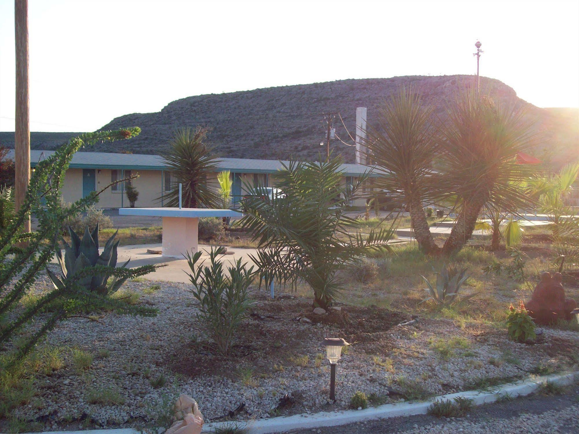Budget Inn Sanderson Exteriér fotografie